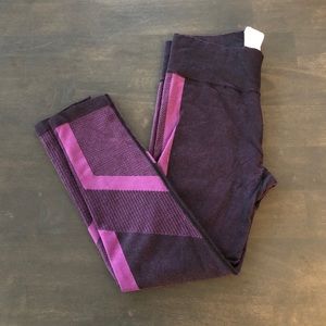 Under Armour Purple Capris 💜